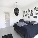 Gem With Sauna - Big Two-room Free Parking דירה טמפרה