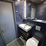 Gem With Sauna - Big Two-room Free Parking דירה טמפרה