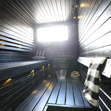 Gem With Sauna - Big Two-room Free Parking 公寓