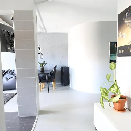 Gem With Sauna - Big Two-room Free Parking *