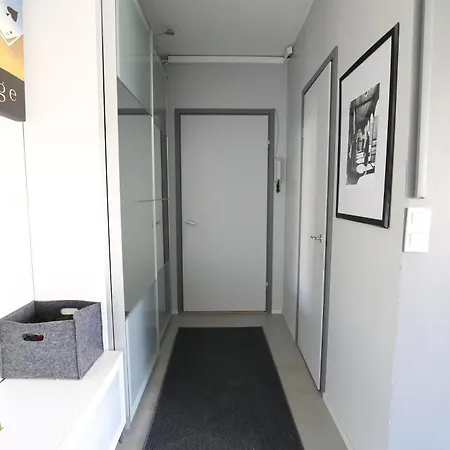 Gem With Sauna - Big Two-room Free Parking