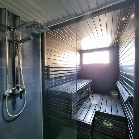 Gem With Sauna - Big Two-room Free Parking * 坦佩雷